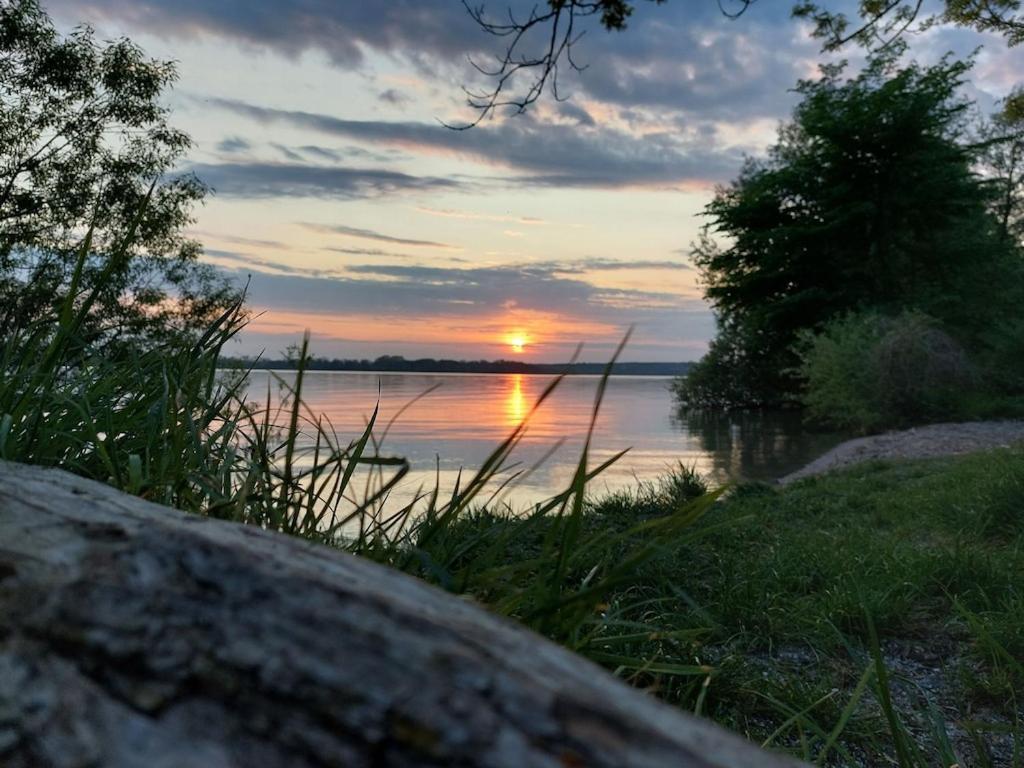Ferienhaus Flessenow Am Schweriner See Eksteriør bilde